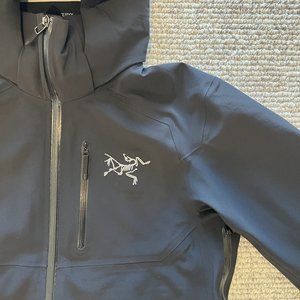 Arc'teryx Men's Shell Jacket (Gore-Tex)